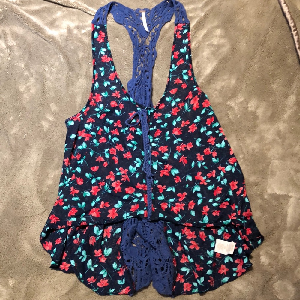Free People floral top - Picture 2 of 3